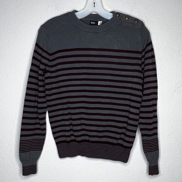 BDG Sweater - Picture 6 of 9